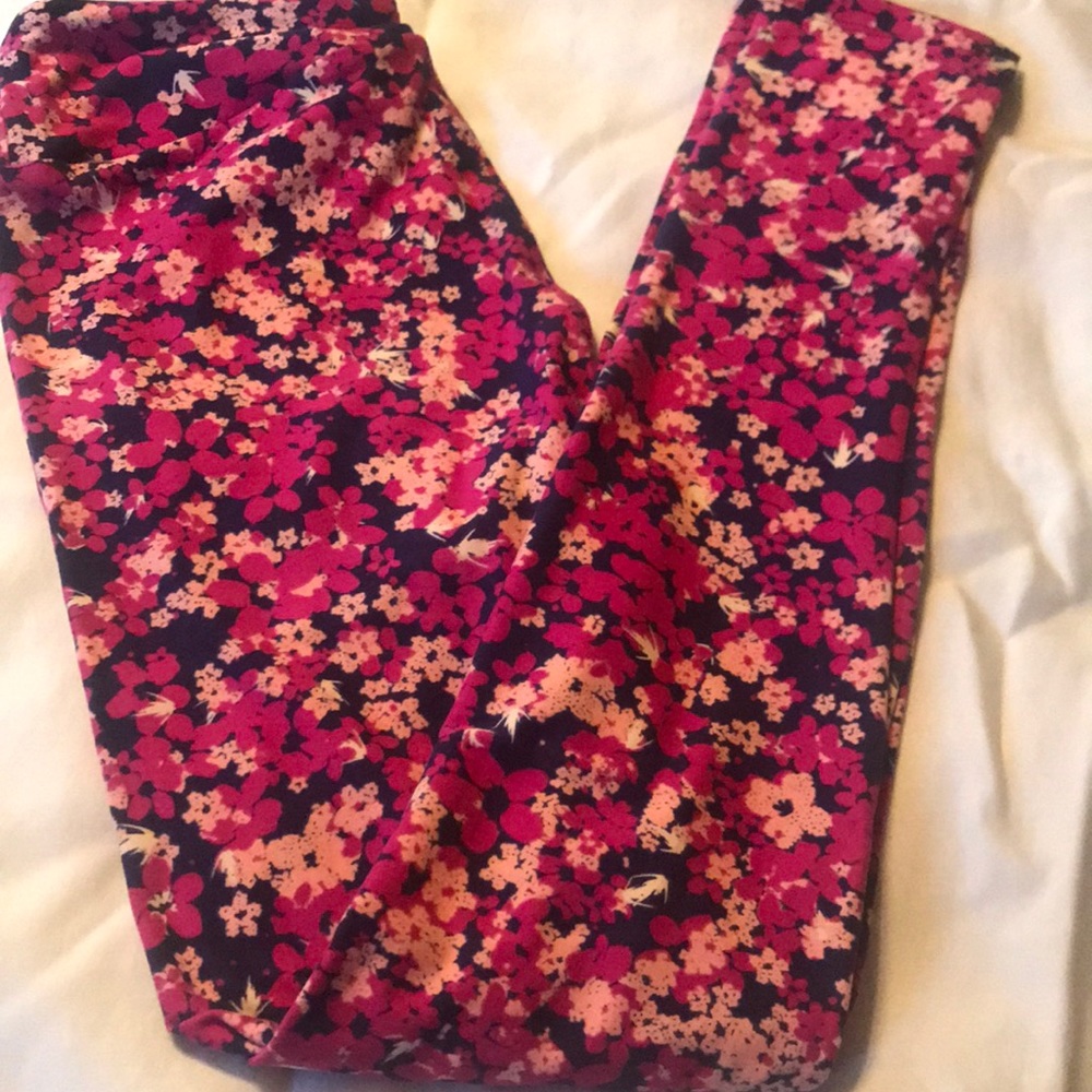 New with Tags LuLaRoe OS One Size Leggings
